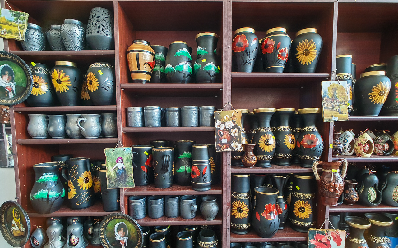 black ceramics romania
