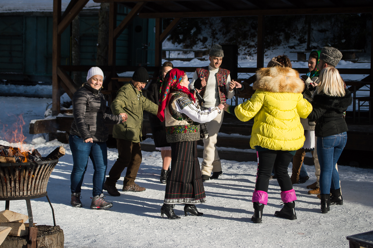 traditions in romania