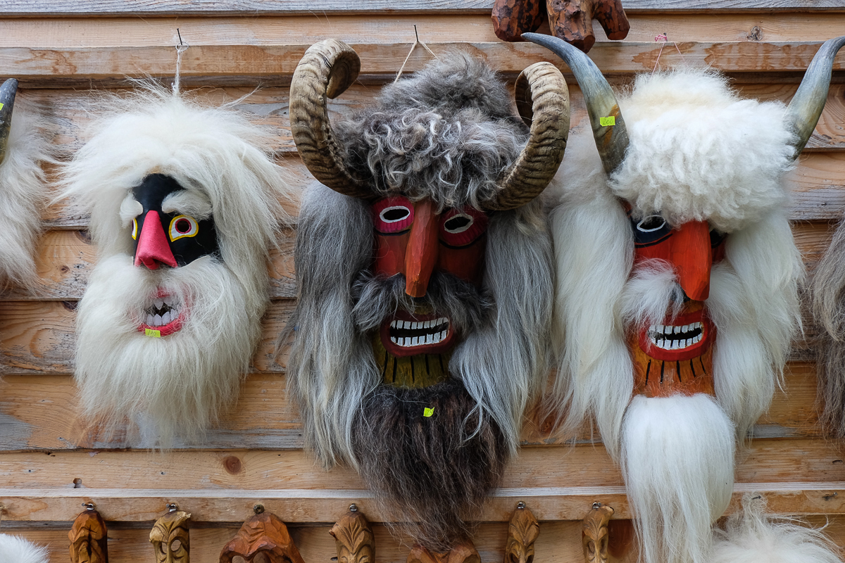 traditions in romania