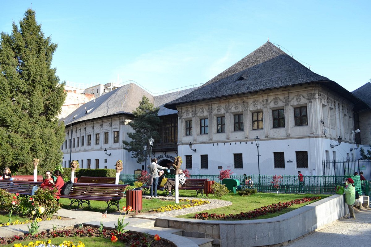 hanul lui manuc old city center bucharest